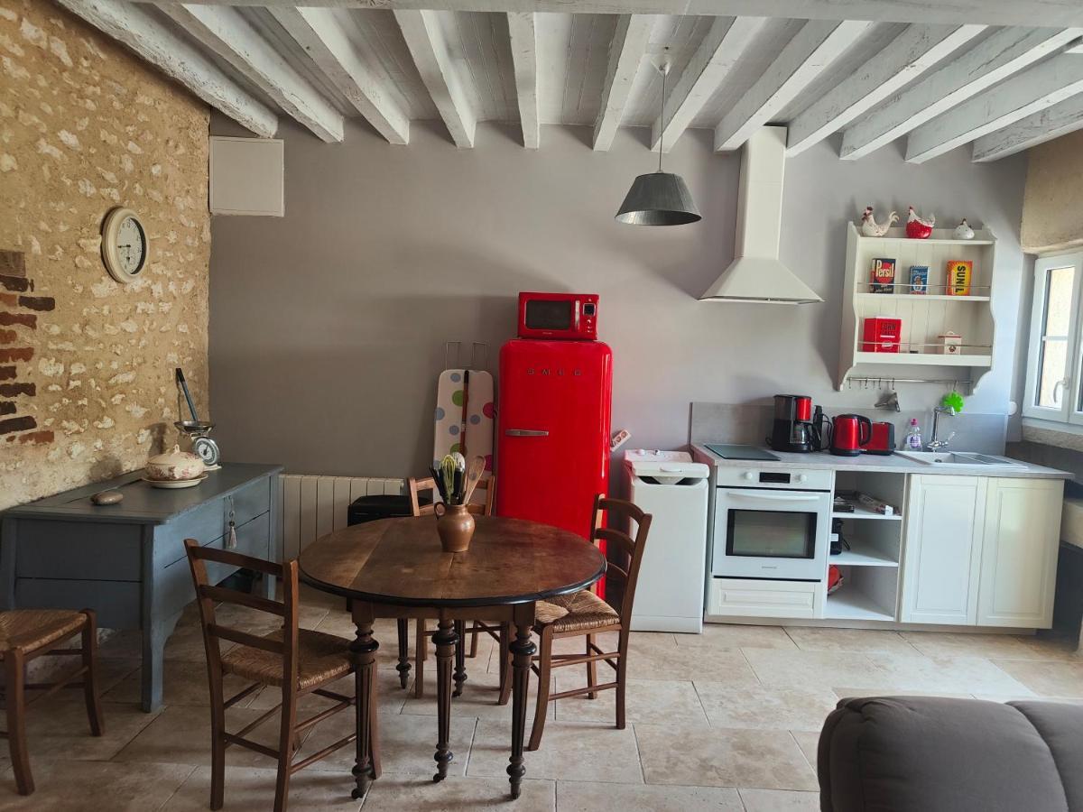 La Petite Maison Dans La Foret Gy-en-Sologne Luaran gambar